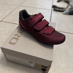 GIRO Womens Stylus W Cycling Shoes - EU 40 - Dark Cherry Red NIB - Picture 1 of 6