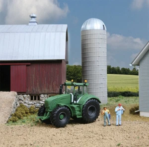 Walthers HO Scale Allradantrieb Farm Tractor (unmontierter Bausatz) - Bild 1 von 1