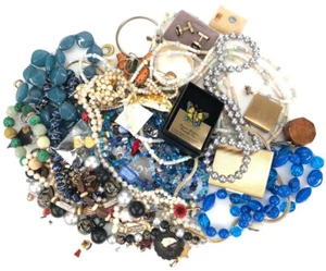 Schmuck Vintage bis Mod Modeschmuck 1 Pfund verschiedene Bastler Basteln Mix - Bild 1 von 1