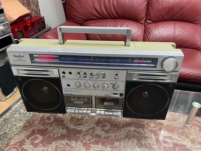 Reproductor de radio casete Showa Retro Toshiba Rt-S87 artículo de funcionamiento mantenido Foto 1 de 4