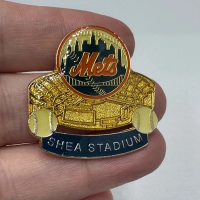 Vintage New York Mets Shea Stadium Enamel Lapel Pin - Image 1 of 4