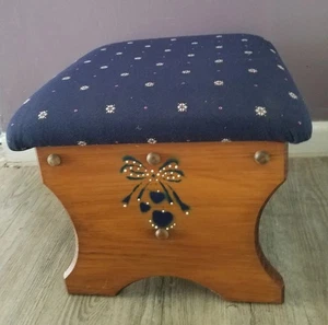 Vintage Mary Lavik Handmade Country Cottage Storage Ottoman/Footstool - Picture 1 of 7
