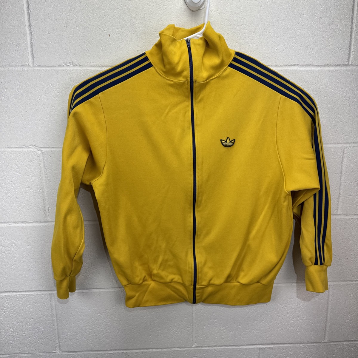 adidas Yellow Tracksuits & Sets for Men | eBay adidas Yellow Tracksuits & Sets for Men | eBay