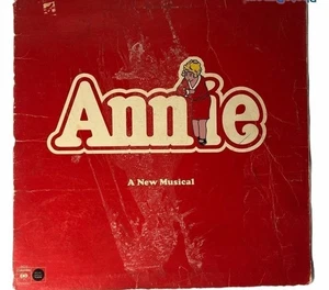 Annie a new musical vinyl record Columbia record Copyright 1977 READ - Foto 1 di 8
