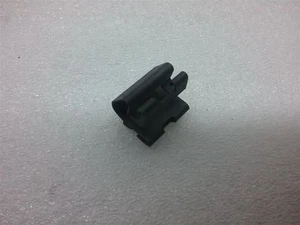 0009913670 Abrazadera de pilar OEM nueva MERCEDES 2xMB-3-1 - Imagen 1 de 5