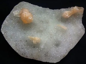 STUNNING STILBITE BOWS ON CHALCEDONY MATRIX MINERALS SPECIMENS - Picture 1 of 4