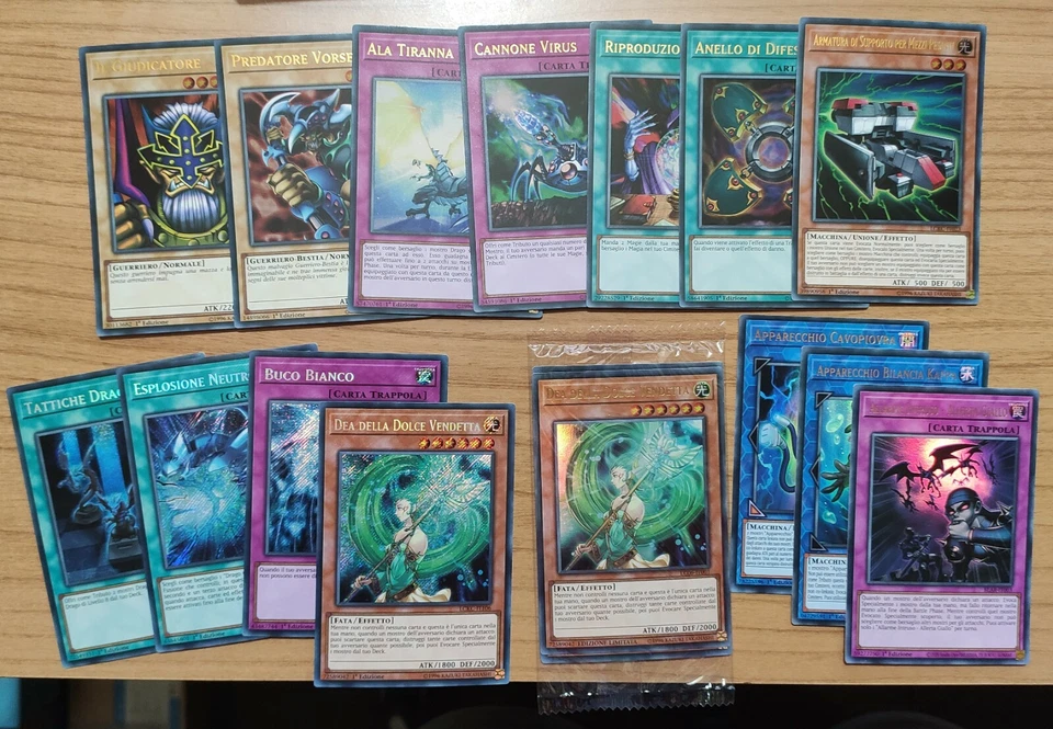 Yu Gi Oh! - Carte Promo “Collezione Leggendaria Kaiba” + 10 Ultra rare 4 segrete - Immagine 1 di 1