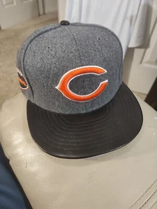 New Era Chicago Bears Mütze grau schwarz Lederkrempe 7 1/4 neu - Bild 1 von 8