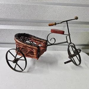 Weiden Dreirad Pflanzkorb Vintage Metall Fahrrad Deko Ausstellungsstück - Bild 1 von 15