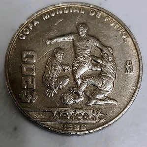 coin $200 PESOS SOCCER WORLD CUP 1986 IN MEXICO - Picture 1 of 2