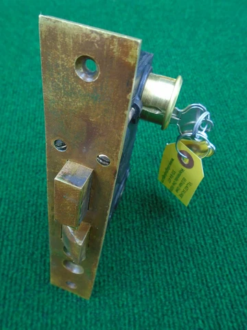 BARROWS PUSH BUTTON ENTRY MORTISE LOCK wCYLINDER KEYS - RESTORED (18064) Cover