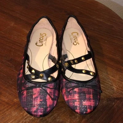 Pisos de ballet circo Sam Edelman Cayenne preppy artísticos con tachuelas rosa nuevos sin caja Foto 1 de 4