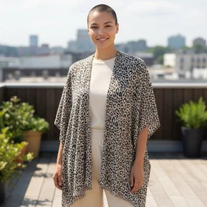 American Eagle Raw Hem Leopard Print Kimono Cardigan Open Front Animal O/S - Picture 1 of 8