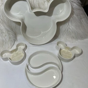 Disney Parks Mickey Mouse White Ceramic Casserole Bakeware Baking Dishes - Picture 1 of 13