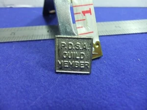 badge animal welfare charity pdsa guild member vet veterinary donator 1950s 60s - Picture 1 of 2
