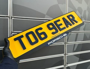 1x Luxury Premium PORSCHE WHITE Car Number Plate Holder Surround - Picture 1 of 4