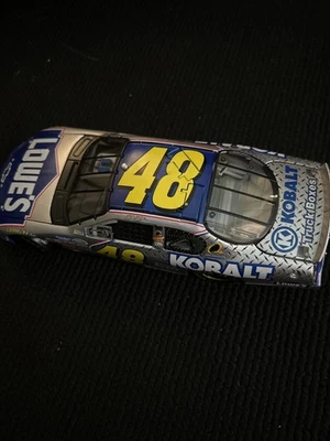 Chevy Monte Carlo Jimmie Johnson #48 Lowes 2005 1/24 color cromo Elite 40/288 Foto 1 de 4