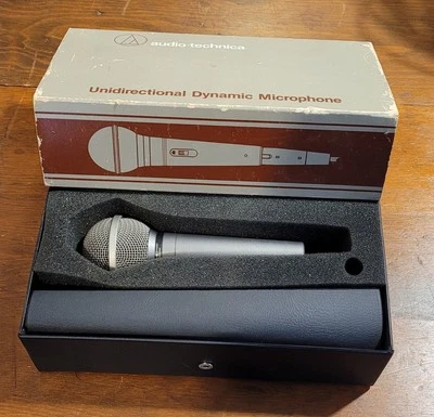 audio-technica PR40 Unidirectional Dynamic Microphone w/ Case - Image 1 of 4
