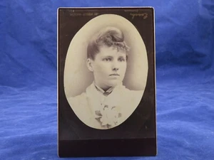 Leach Cabinet Photo Kingston PA Memorial Young Woman Blonde Hair Flower - Picture 1 of 2