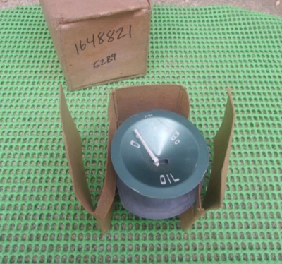 1956 Dodge Coronet Custom Royal Lancer Sierra NOS MoPar Dash OIL PRESSURE GAUGE - Image 1 of 2
