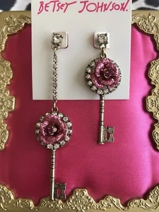 Betsey Johnson Ohrringe leuchtend rosa Kristall Glitzer Rosegold Schlüssel nicht übereinstimmend - Bild 1 von 2