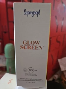 Supergoop Glow Screen Breitspektrum Sonnenschutz LSF 30 PA+++, 50ml / 1,7 fl. oz. - Bild 1 von 1