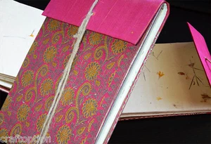 Brokateinband Tagebuch Tagebuch mit eingebetteten Blumenblättern Handarbeit Papier Indien - Bild 1 von 6