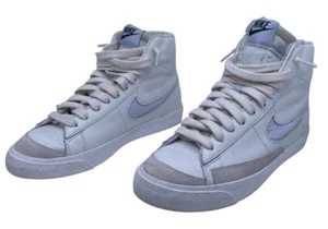 Chaussures blanches Nike ID Nike Blazer mi '77 (DO7397-991) homme taille 6 - Photo 1/12