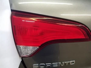 Driver Tail Light Lid Mounted Incandescent Fits 14-15 SORENTO 542889 - Picture 1 of 8