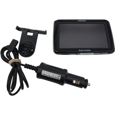 Magellan RoadMate GPS Navigator with Mount & Car Charger Bundle Model 3120-MU - Image 1 of 4
