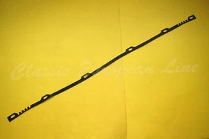 Mercedes Benz W124, front grille rubber trim. New. - Bild 1 von 2