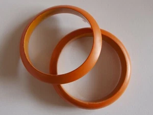 BRACCIALETTI (BANGLES) ARANCIO IN LEGNO - Foto 1 di 1