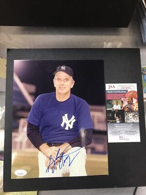 Gaylord Perry MLB NEW YORK YANKEES Signed 8x10 Photo JSA CERTIFIED AUTOGRAPH! - Image 1 of 4