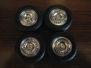 LOTTO RUOTE ALFA ROMEO GIULIA GT 1/18 ROAD SIGNATURE TUNING O DIORAMA - Foto 1 di 4