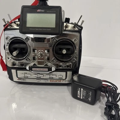 TRANSMISOR DIGITAL HITEC ECLIPSE 7 QPCM RC AVIÓN 72 MHz con cargador Foto 1 de 4