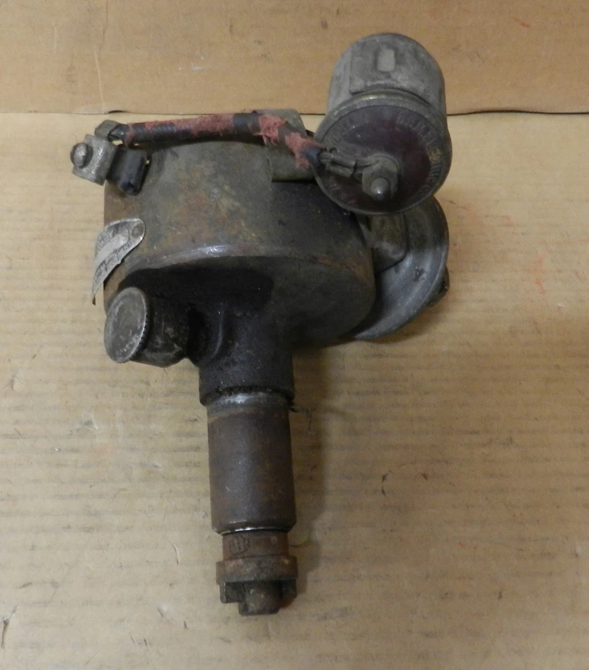 Cadillac Series 60 61 62 75 86 346 1940-48 5,7 L V8 usado distribuidor 1110807 8F23 Foto 1 de 4