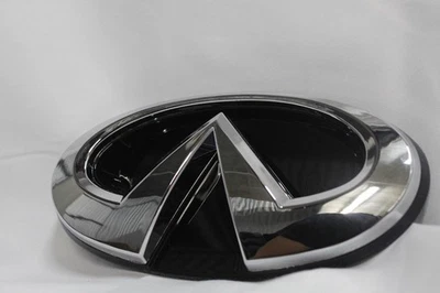 Front Chrome Silver Emblem with housing For Q50 2014-2017 628664HB0A - image 1 of 4