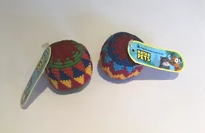 Ein Paar gehäkelte Katzenbälle Spielzeug mit Glocke - Bild 1 von 5