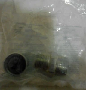 CGB194 COOPER CROUSE HUINDS 1/2" STR CGB .375-.500 DIA MALE CORD GRIP - Picture 1 of 2