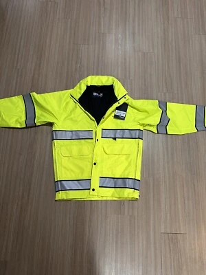 blauer rain jacket 26950 - Image 1 of 2