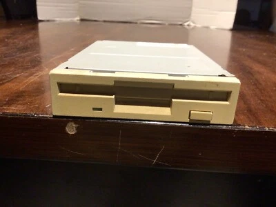 Panasonic JU-257A606P 3.5 Floppy Drive - Image 1 of 4