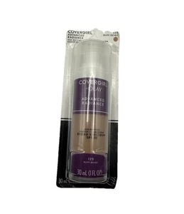 Covergirl Advanced Radiance Age-Defying Makeup Foundation 125 Buff Beige New - Picture 1 of 2