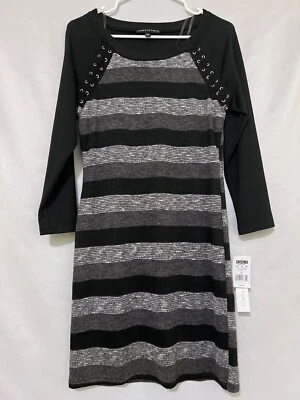 Precio de venta sugerido por el fabricante $48 Vestido Suéter Gris Tres Corazones Rosa Para Mujer Grande Con Cordones Nuevo con Etiquetas Foto 1 de 4