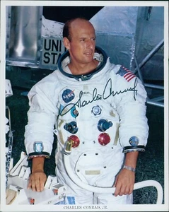 Charles Pete Conrad Jr. Astronaut Signed 8x10 Cardstock Photo JSA Authenticated - Picture 1 of 2