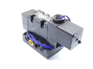 PARKER 4501A-S10AAAE53 VALVE - Picture 1 of 3