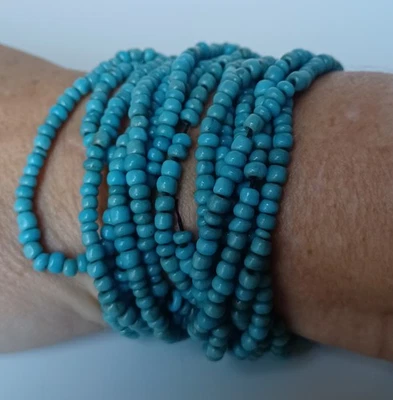 Pulsera de cuentas turquesa con cierres de madera exótica Nobdos cuentas son igualmente maravillosas Foto 1 de 4