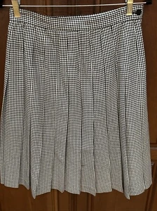 Vintage CASUAL CORNER pleated WOMENS BLACK HOUNDSTOOTH SKIRT CUTE! USA MADE EUC - Picture 1 of 13