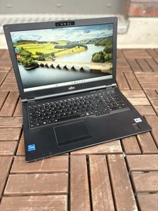 Notebook Fujitsu Lifebook E5511 15.6" FHD i5-1135G7 RAM 16 GB SSD 256 GB Win 11 - Afbeelding 1 van 21