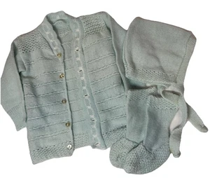 Vintage 3-teiliges Lagenlook Paket Strick Häkel Pullover Mütze Booties hellblau Neu mit Etikett 0-3 M - Bild 1 von 8