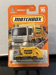 Sale MATCHBOX 2023 #61 SILVER YELLOW GARBAGE KING RECYCLE TRASH TRUCK - Picture 1 of 1